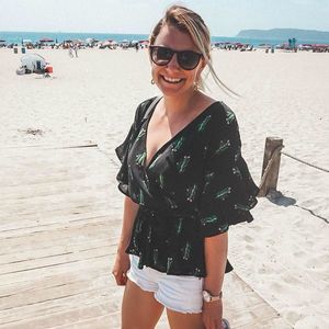 Meet your Posher, Caitlin